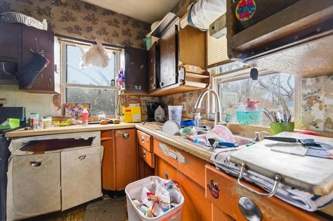 Tiny photo for 523 N Highland Avenue, Aurora, IL 60506 (MLS # 12600089)