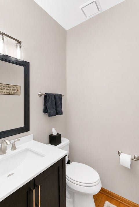 Tiny photo for 631 Mason Lane, Lake In The Hills, IL 60156 (MLS # 12652116)