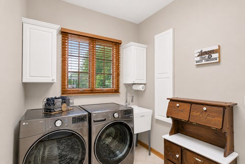 Tiny photo for 631 Mason Lane, Lake In The Hills, IL 60156 (MLS # 12652116)