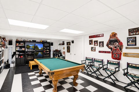 Tiny photo for 631 Mason Lane, Lake In The Hills, IL 60156 (MLS # 12652116)