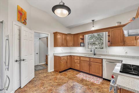 Tiny photo for 4319 Regency Place, Davenport, IA 52806 (MLS # 12655909)