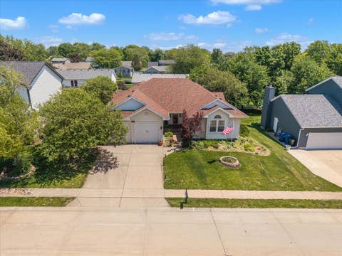 Tiny photo for 4319 Regency Place, Davenport, IA 52806 (MLS # 12655909)