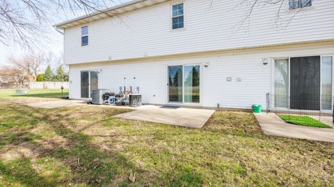 Tiny photo for 23 Fetzer Court #2, Bloomington, IL 61704 (MLS # 12600272)