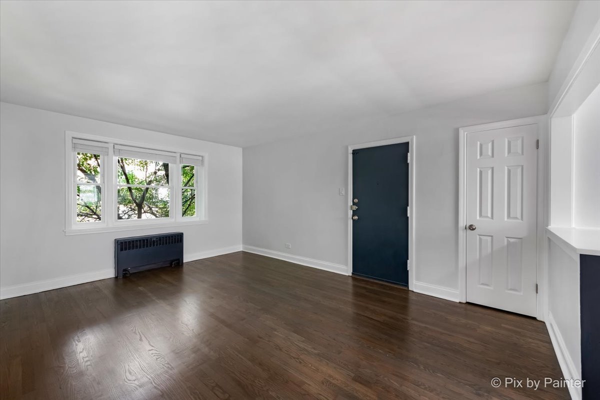 2715 W Berwyn Avenue 1