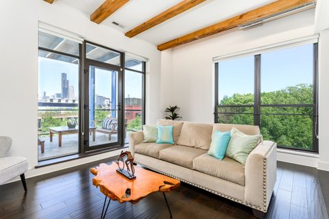 Tiny photo for 1600 S Jefferson Street #304, Chicago, IL 60616 (MLS # 12684858)