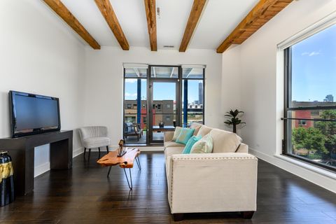 Tiny photo for 1600 S Jefferson Street #304, Chicago, IL 60616 (MLS # 12684858)