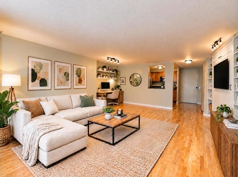 Tiny photo for 1960 N Lincoln Park West PARK #2502, Chicago, IL 60614 (MLS # 12786192)