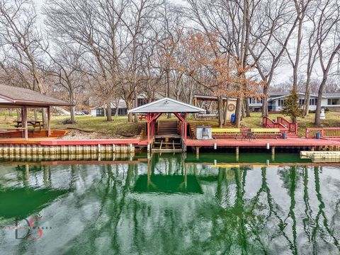 Tiny photo for 152 Beachview Court, Varna, IL 61375 (MLS # 12597334)