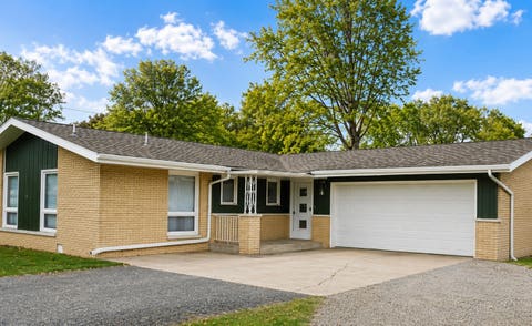 Photo of 206 Brookside Place, Minier, IL 61759 (MLS # 12714881)