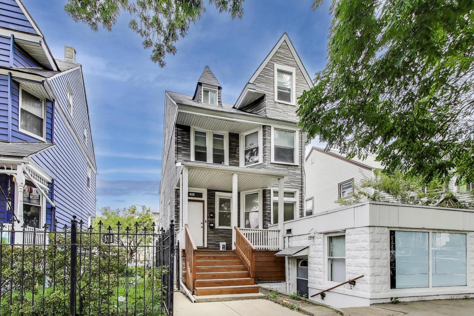 2144 W Montrose Avenue 1