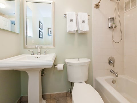 Tiny photo for 2140 N LINCOLN Avenue #5103, Chicago, IL 60614 (MLS # 12763308)