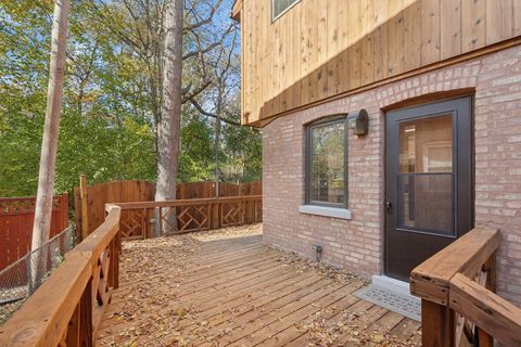 Tiny photo for 6148 N Lowell Avenue, Chicago, IL 60646 (MLS # 12592028)