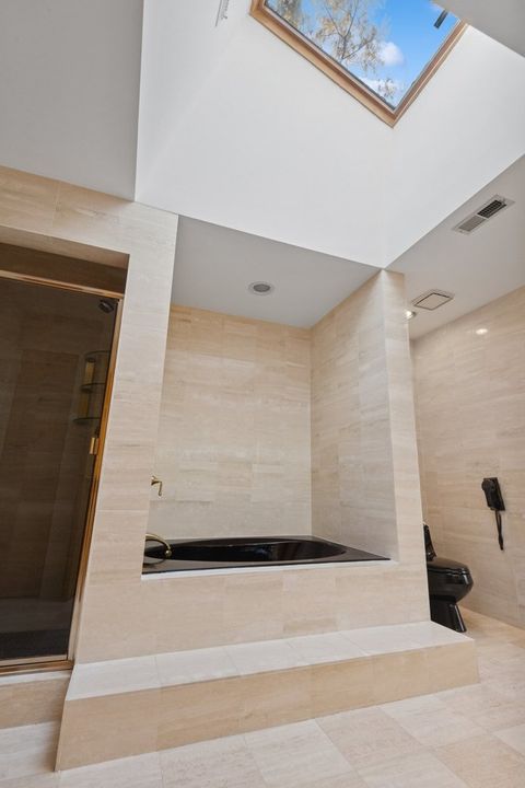 Tiny photo for 6148 N Lowell Avenue, Chicago, IL 60646 (MLS # 12592028)