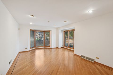 Tiny photo for 6148 N Lowell Avenue, Chicago, IL 60646 (MLS # 12592028)