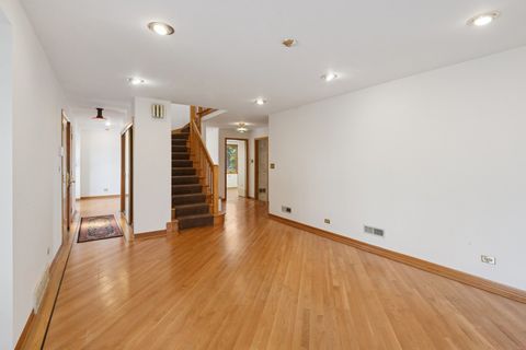 Tiny photo for 6148 N Lowell Avenue, Chicago, IL 60646 (MLS # 12592028)