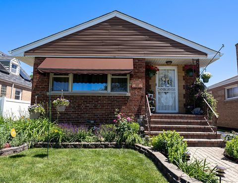 8805 S California Avenue Evergreen Park IL 60805