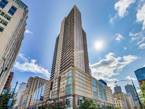 Photo of 545 N Dearborn Street #W3005, Chicago, IL 60654 (MLS # 12668368)