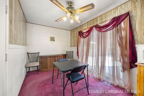 Tiny photo for 156 E Fullerton Avenue, Glendale Heights, IL 60139 (MLS # 12561037)