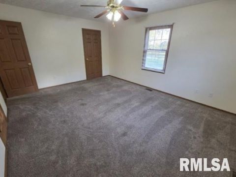 Tiny photo for 14013 N Tolle Lane, Mt Vernon, IL 62864 (MLS # EB460213)