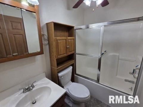 Tiny photo for 14013 N Tolle Lane, Mt Vernon, IL 62864 (MLS # EB460213)