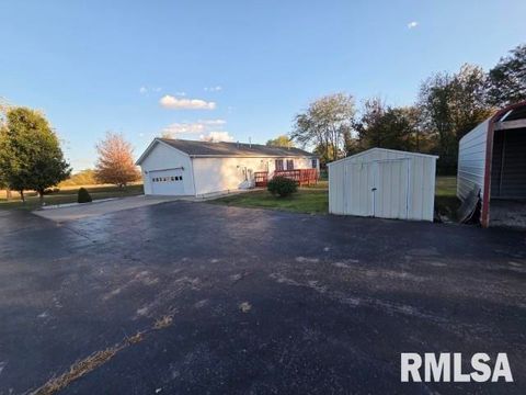 Tiny photo for 14013 N Tolle Lane, Mt Vernon, IL 62864 (MLS # EB460213)