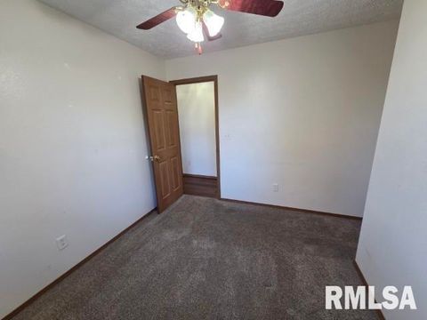 Tiny photo for 14013 N Tolle Lane, Mt Vernon, IL 62864 (MLS # EB460213)