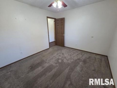 Tiny photo for 14013 N Tolle Lane, Mt Vernon, IL 62864 (MLS # EB460213)