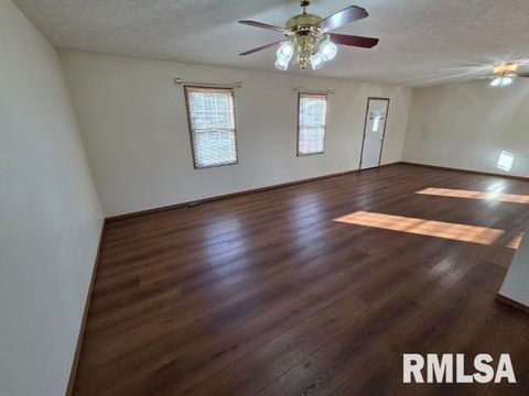 Tiny photo for 14013 N Tolle Lane, Mt Vernon, IL 62864 (MLS # EB460213)