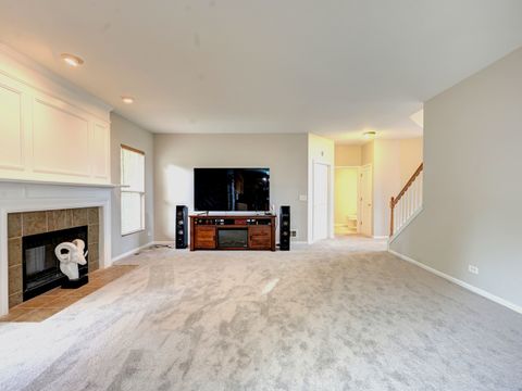 Tiny photo for 6 Forsythia Court, Bolingbrook, IL 60490 (MLS # 12641107)