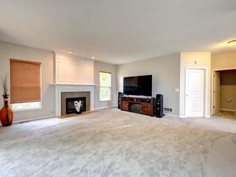 Tiny photo for 6 Forsythia Court, Bolingbrook, IL 60490 (MLS # 12641107)