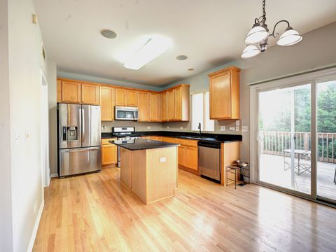 Tiny photo for 6 Forsythia Court, Bolingbrook, IL 60490 (MLS # 12641107)