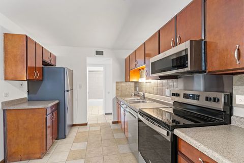 Tiny photo for 640 Murray Lane #111, Des Plaines, IL 60016 (MLS # 12601558)