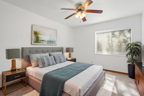 Tiny photo for 640 Murray Lane #111, Des Plaines, IL 60016 (MLS # 12601558)