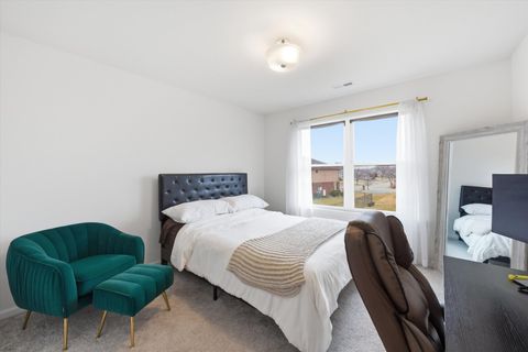 Tiny photo for 1010 Regent Drive, Matteson, IL 60443 (MLS # 12592128)