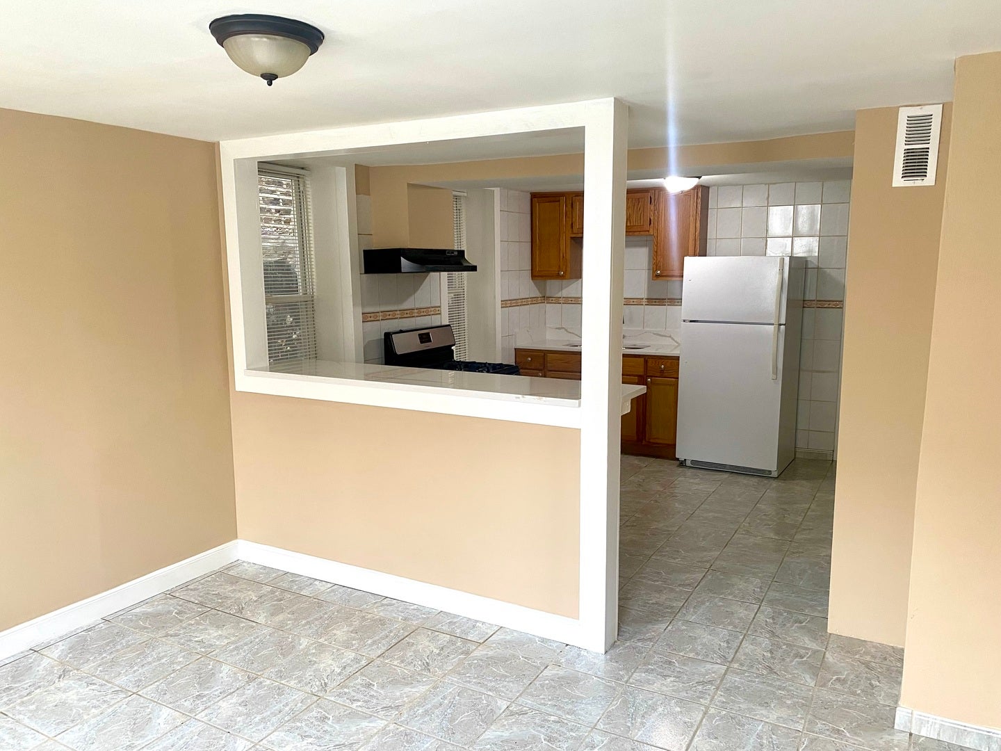 829 W 33rd Street 1F