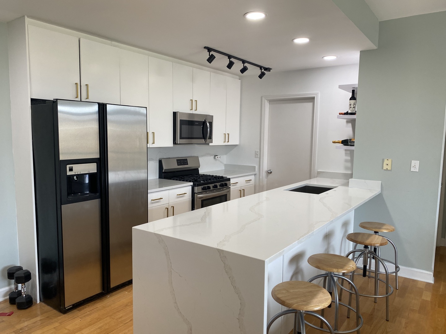 680 N Green Street 701