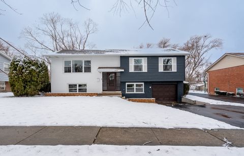 Photo of 4624 177th Street, Country Club Hills, IL 60478 (MLS # 12621858)