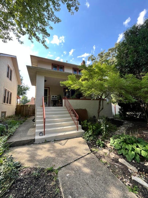 Photo of 10902 S Hoyne Avenue, Chicago, IL 60643 (MLS # 12755266)