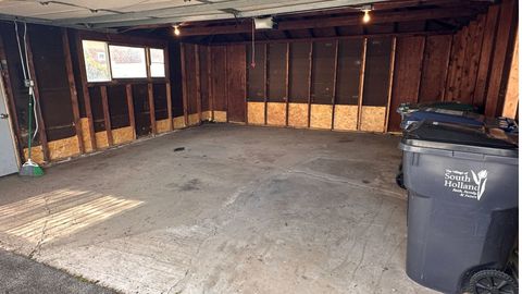 Tiny photo for 1325 E 168th Place, South Holland, IL 60473 (MLS # 12509205)