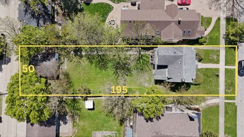 Tiny photo for 421 Leonard Street, Park Ridge, IL 60068 (MLS # 12614707)