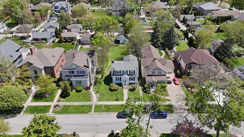 Tiny photo for 421 Leonard Street, Park Ridge, IL 60068 (MLS # 12614707)