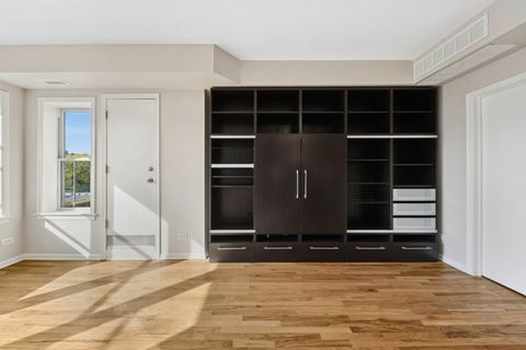 Tiny photo for 1740 W Foster Avenue #3F, Chicago, IL 60640 (MLS # 12571567)