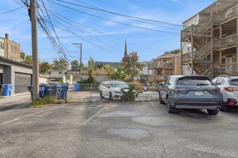 Tiny photo for 1740 W Foster Avenue #3F, Chicago, IL 60640 (MLS # 12571567)