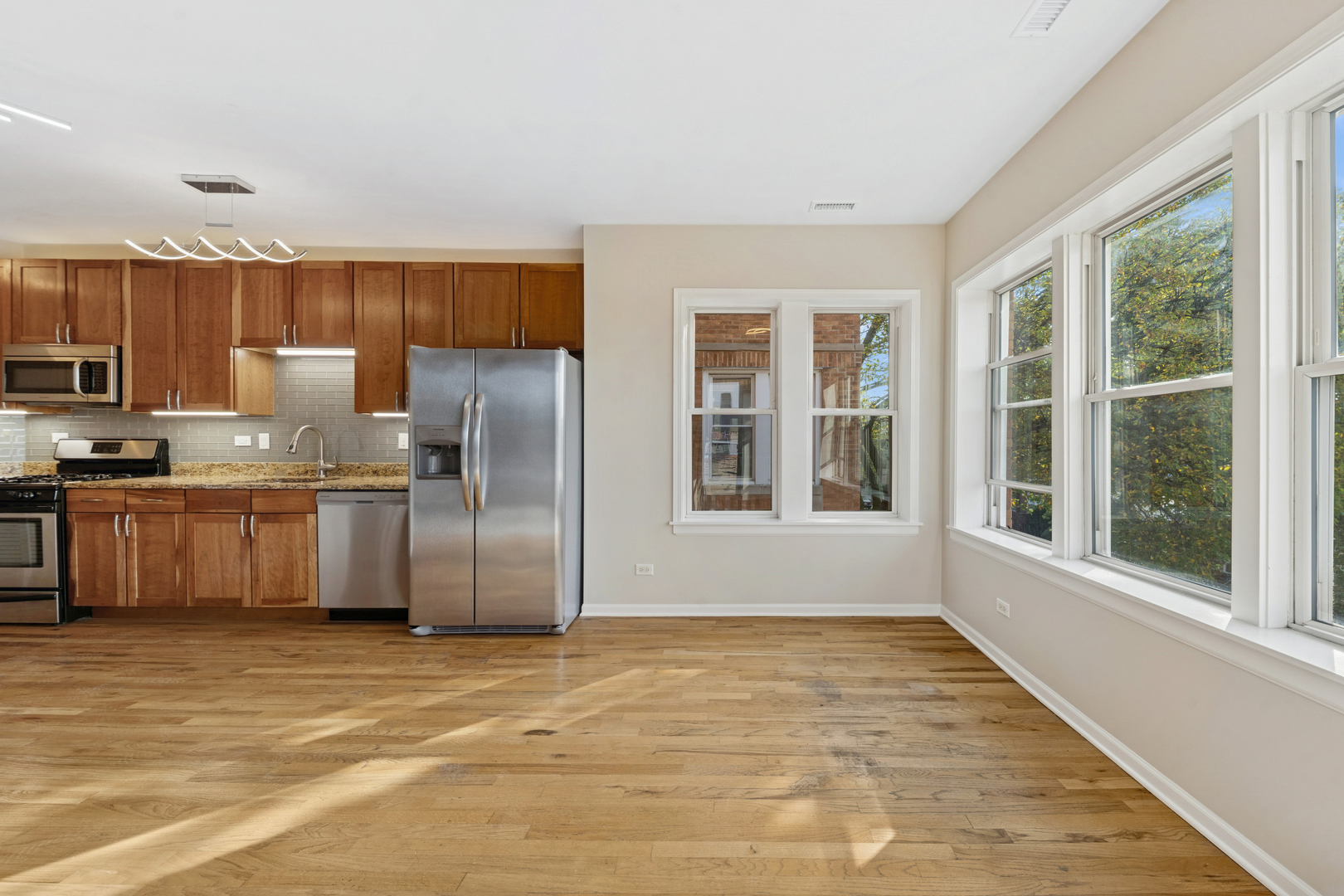 1740 W Foster Avenue 3F