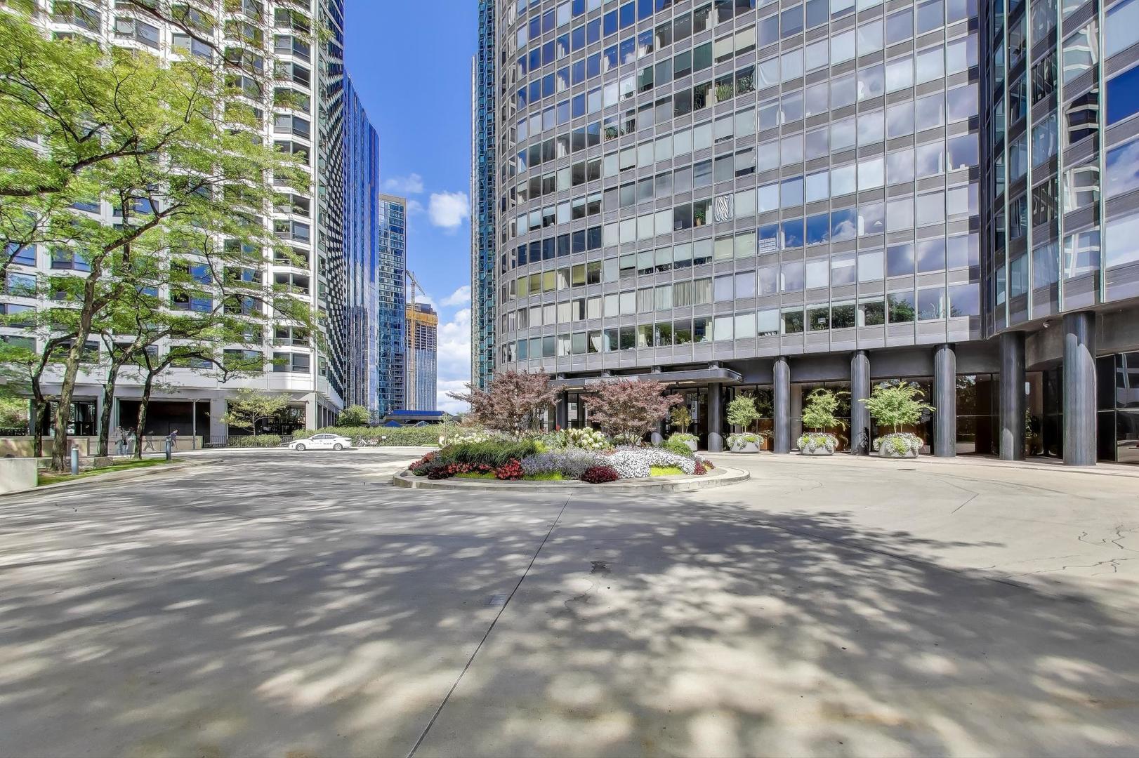 155 N Harbor Drive 4101-4102