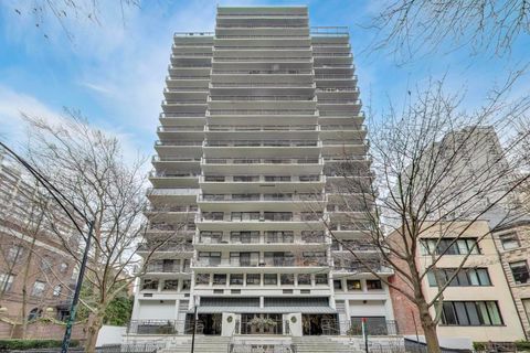 1430 N Astor Street 12A Chicago IL 60610