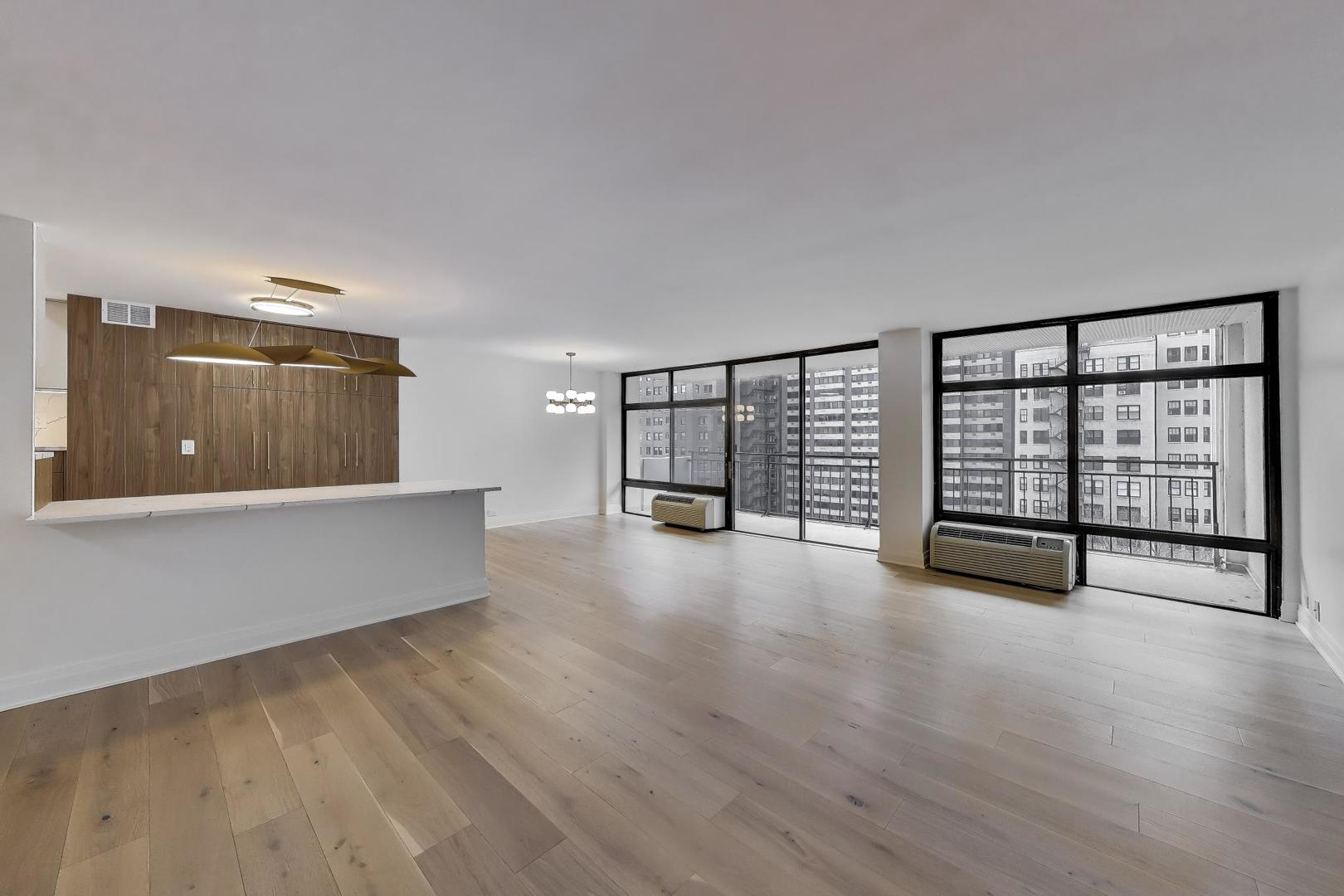 1430 N Astor Street 12A