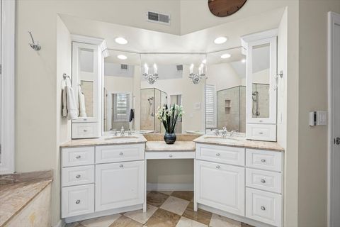 Tiny photo for 530 Oak Knoll Drive, Lake Forest, IL 60045 (MLS # 12547870)