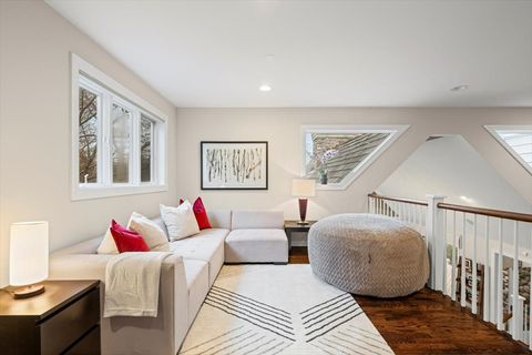 Tiny photo for 530 Oak Knoll Drive, Lake Forest, IL 60045 (MLS # 12547870)