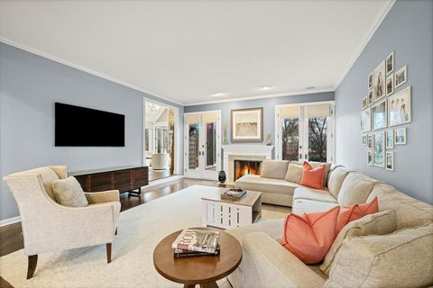 Tiny photo for 530 Oak Knoll Drive, Lake Forest, IL 60045 (MLS # 12547870)